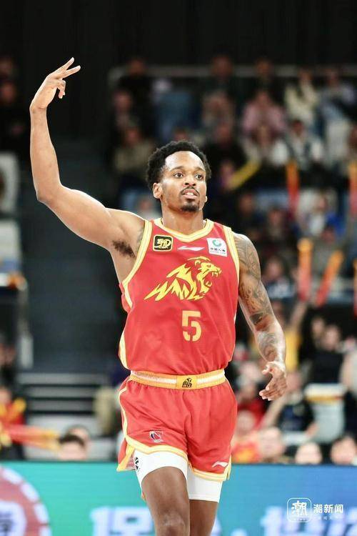 广厦男篮迎荷甲关键赛，加时末段门线救险，引发热议，身体对抗强度拉满-爱游戏娱乐
