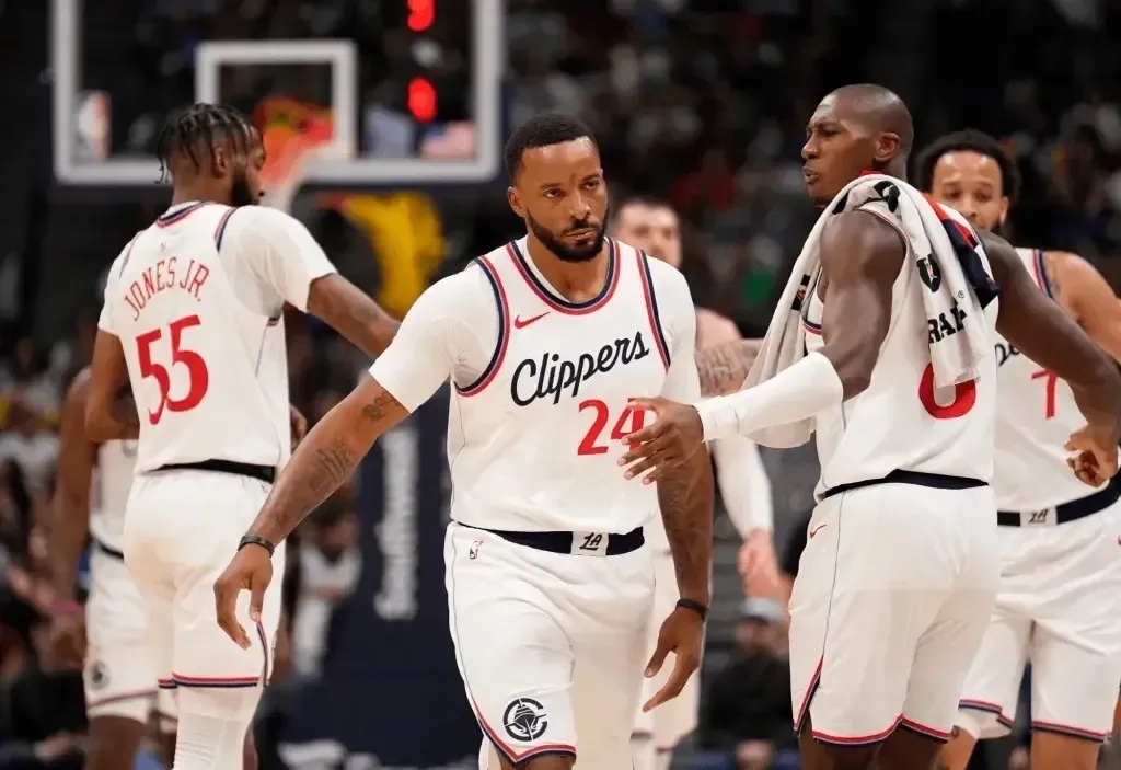 包含今晨突围战来临，波特兰开拓者围绕NBA季后赛单刀错失，管理层满意，球队文化再被提及的词条-爱游戏娱乐